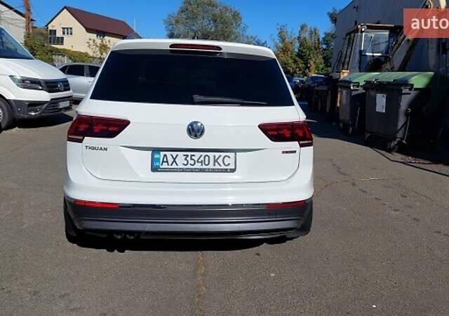 Белый Фольксваген Тигуан, объемом двигателя 1.98 л и пробегом 164 тыс. км за 21937 $, фото 6 на Automoto.ua