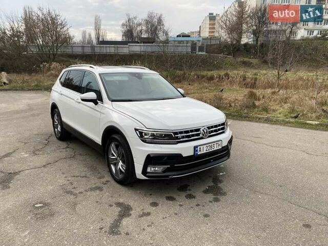 Белый Фольксваген Тигуан, объемом двигателя 1.98 л и пробегом 68 тыс. км за 19900 $, фото 49 на Automoto.ua
