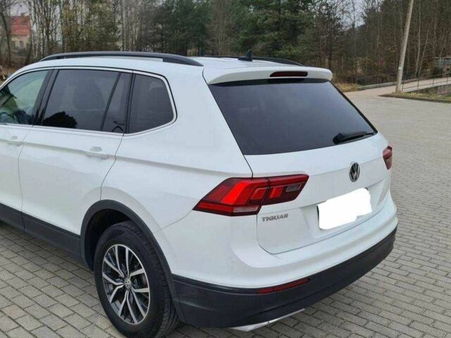 Белый Фольксваген Тигуан, объемом двигателя 2 л и пробегом 83 тыс. км за 10900 $, фото 6 на Automoto.ua