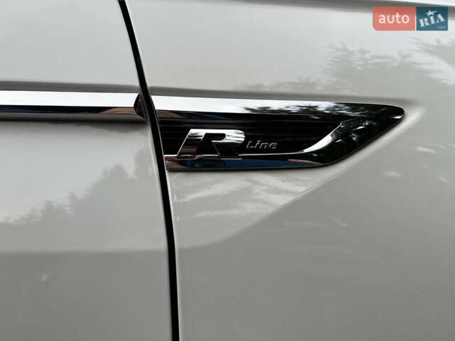 Белый Фольксваген Тигуан, объемом двигателя 1.98 л и пробегом 55 тыс. км за 27999 $, фото 11 на Automoto.ua