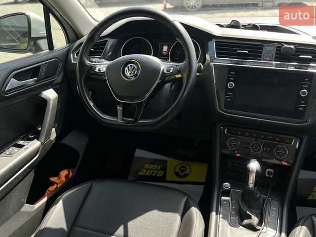 Белый Фольксваген Тигуан, объемом двигателя 1.98 л и пробегом 123 тыс. км за 21800 $, фото 22 на Automoto.ua