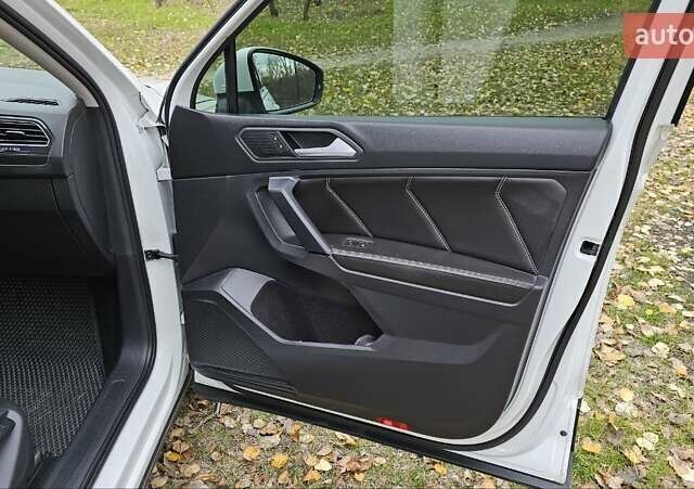 Білий Фольксваген Тігуан, об'ємом двигуна 1.98 л та пробігом 89 тис. км за 21500 $, фото 11 на Automoto.ua