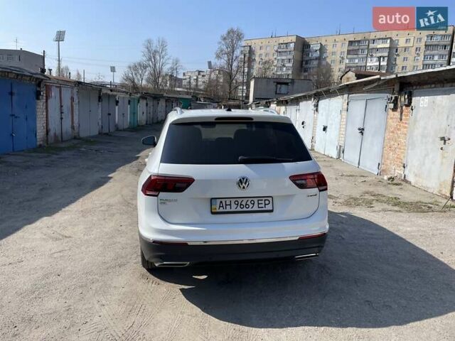 Белый Фольксваген Тигуан, объемом двигателя 1.98 л и пробегом 144 тыс. км за 21900 $, фото 4 на Automoto.ua