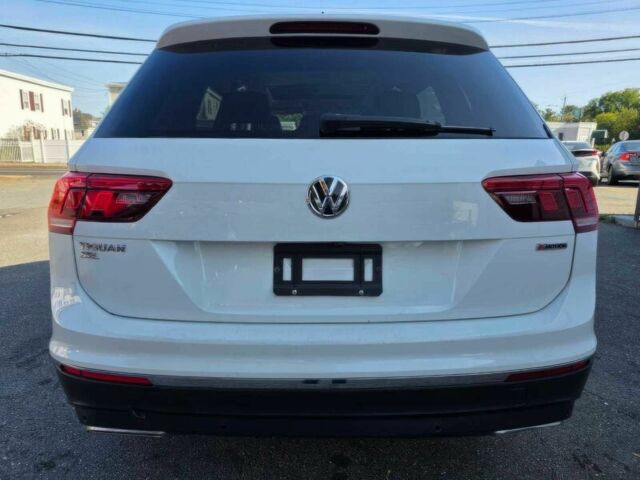 Белый Фольксваген Тигуан, объемом двигателя 2 л и пробегом 49 тыс. км за 14300 $, фото 6 на Automoto.ua