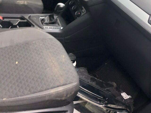 Белый Фольксваген Тигуан, объемом двигателя 2 л и пробегом 100 тыс. км за 8800 $, фото 6 на Automoto.ua