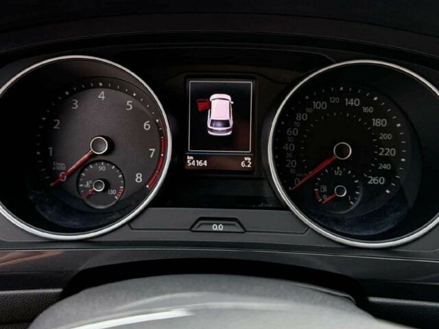 Білий Фольксваген Тігуан, об'ємом двигуна 2 л та пробігом 54 тис. км за 11700 $, фото 8 на Automoto.ua