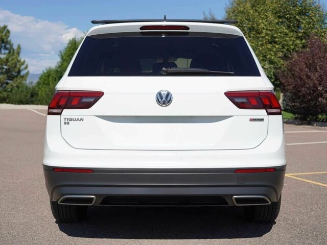 Белый Фольксваген Тигуан, объемом двигателя 2 л и пробегом 30 тыс. км за 8000 $, фото 4 на Automoto.ua