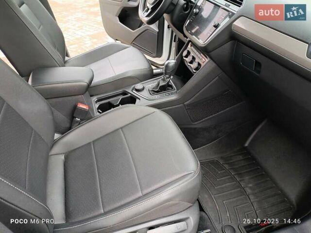 Белый Фольксваген Тигуан, объемом двигателя 1.98 л и пробегом 120 тыс. км за 25000 $, фото 15 на Automoto.ua