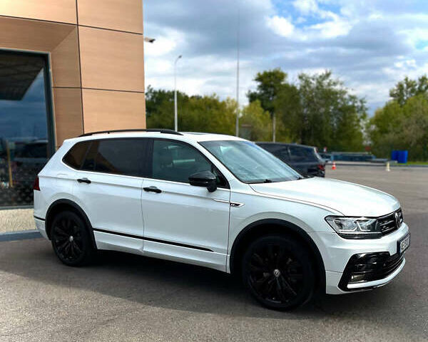 Белый Фольксваген Тигуан, объемом двигателя 1.98 л и пробегом 59 тыс. км за 22000 $, фото 5 на Automoto.ua