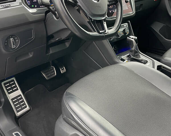 Белый Фольксваген Тигуан, объемом двигателя 1.98 л и пробегом 92 тыс. км за 31900 $, фото 16 на Automoto.ua