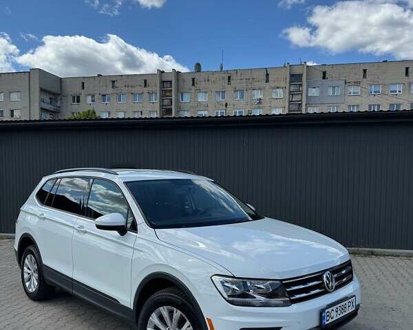Белый Фольксваген Тигуан, объемом двигателя 1.98 л и пробегом 90 тыс. км за 23900 $, фото 1 на Automoto.ua