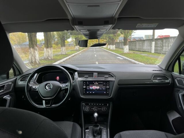 Білий Фольксваген Тігуан, об'ємом двигуна 2 л та пробігом 203 тис. км за 24500 $, фото 5 на Automoto.ua