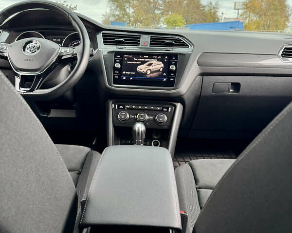 Белый Фольксваген Тигуан, объемом двигателя 1.98 л и пробегом 54 тыс. км за 31500 $, фото 41 на Automoto.ua