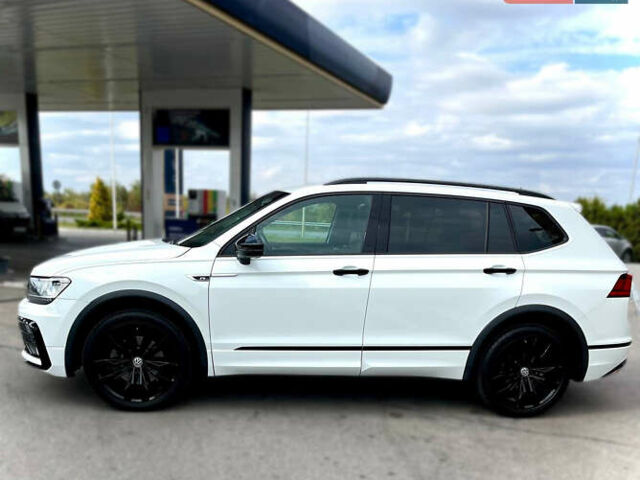 Белый Фольксваген Тигуан, объемом двигателя 1.98 л и пробегом 59 тыс. км за 22000 $, фото 2 на Automoto.ua