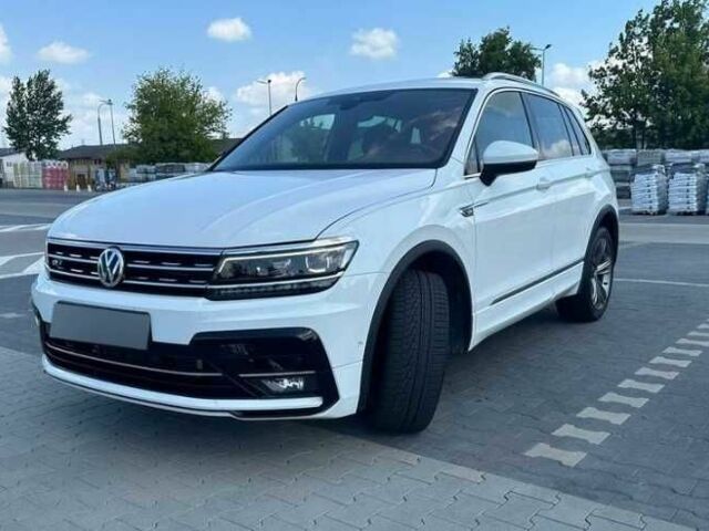 Белый Фольксваген Тигуан, объемом двигателя 2 л и пробегом 47 тыс. км за 15400 $, фото 1 на Automoto.ua