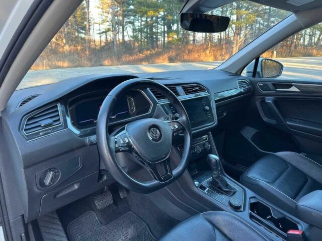 Белый Фольксваген Тигуан, объемом двигателя 2 л и пробегом 38 тыс. км за 14000 $, фото 8 на Automoto.ua