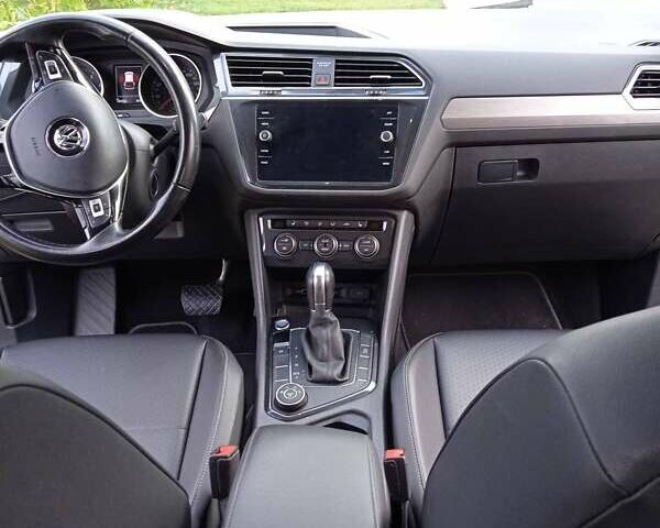 Белый Фольксваген Тигуан, объемом двигателя 1.98 л и пробегом 120 тыс. км за 18600 $, фото 8 на Automoto.ua