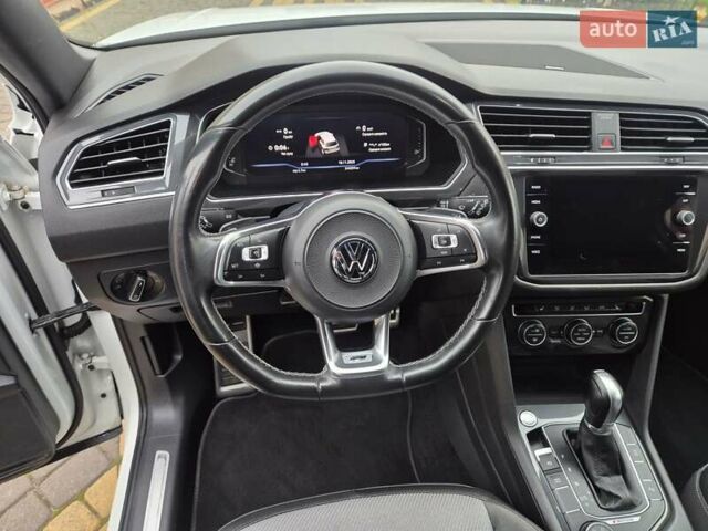 Білий Фольксваген Тігуан, об'ємом двигуна 2 л та пробігом 245 тис. км за 28900 $, фото 11 на Automoto.ua