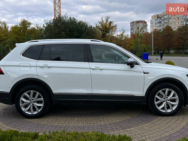 Білий Фольксваген Тігуан, об'ємом двигуна 1.97 л та пробігом 191 тис. км за 27500 $, фото 7 на Automoto.ua