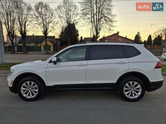 Білий Фольксваген Тігуан, об'ємом двигуна 1.98 л та пробігом 90 тис. км за 17800 $, фото 2 на Automoto.ua