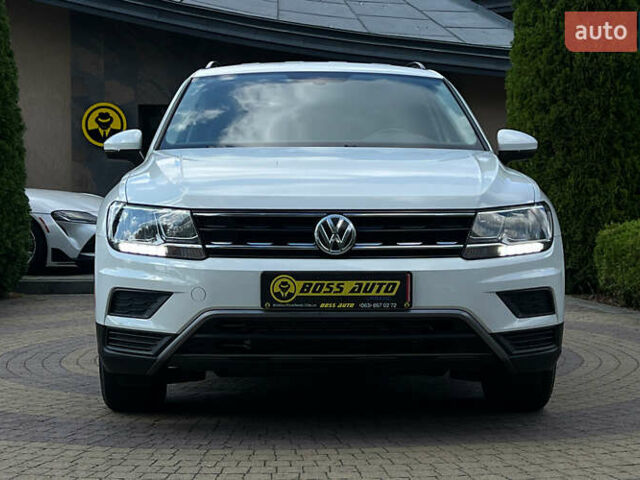 Білий Фольксваген Тігуан, об'ємом двигуна 2 л та пробігом 110 тис. км за 21850 $, фото 1 на Automoto.ua