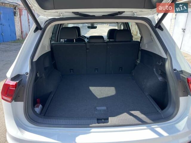 Белый Фольксваген Тигуан, объемом двигателя 1.98 л и пробегом 144 тыс. км за 21900 $, фото 11 на Automoto.ua