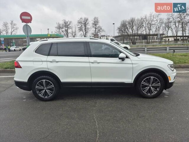 Білий Фольксваген Тігуан, об'ємом двигуна 2 л та пробігом 99 тис. км за 17900 $, фото 3 на Automoto.ua