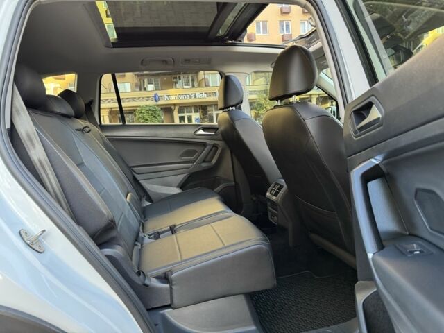 Білий Фольксваген Тігуан, об'ємом двигуна 2 л та пробігом 103 тис. км за 21000 $, фото 10 на Automoto.ua