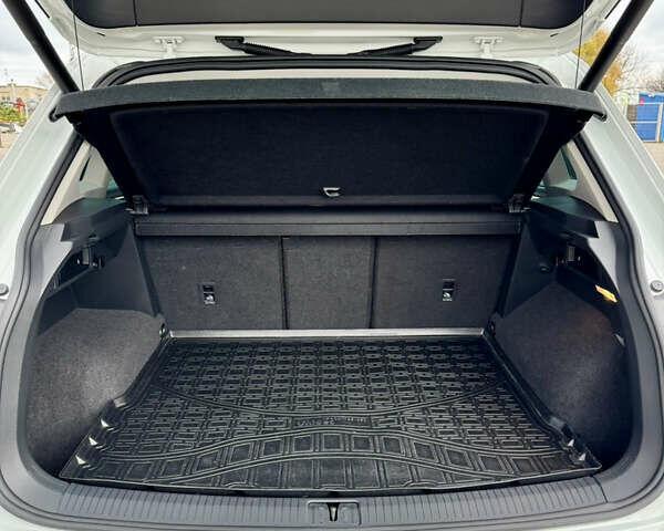 Белый Фольксваген Тигуан, объемом двигателя 1.98 л и пробегом 54 тыс. км за 31500 $, фото 25 на Automoto.ua