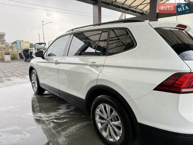 Белый Фольксваген Тигуан, объемом двигателя 1.98 л и пробегом 94 тыс. км за 17500 $, фото 11 на Automoto.ua