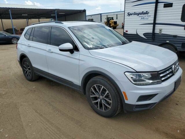 Белый Фольксваген Тигуан, объемом двигателя 0 л и пробегом 63 тыс. км за 3800 $, фото 3 на Automoto.ua