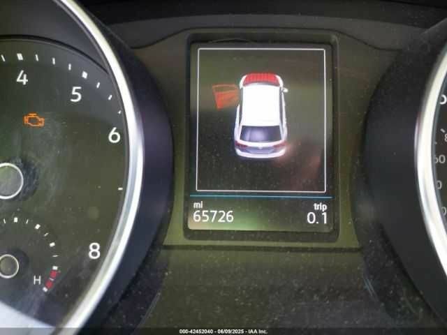 Белый Фольксваген Тигуан, объемом двигателя 2 л и пробегом 65 тыс. км за 6200 $, фото 5 на Automoto.ua