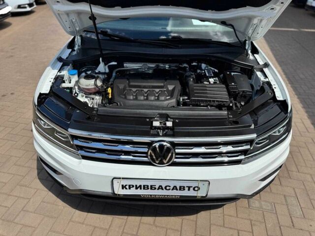 Білий Фольксваген Тігуан, об'ємом двигуна 2 л та пробігом 105 тис. км за 19500 $, фото 2 на Automoto.ua