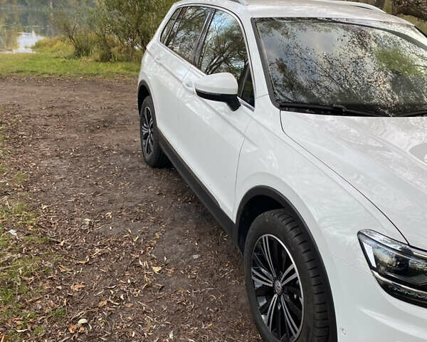 Белый Фольксваген Тигуан, объемом двигателя 1.97 л и пробегом 254 тыс. км за 24900 $, фото 17 на Automoto.ua