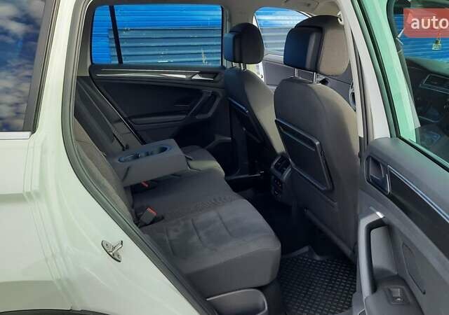 Белый Фольксваген Тигуан, объемом двигателя 1.98 л и пробегом 185 тыс. км за 27500 $, фото 20 на Automoto.ua