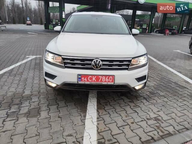 Белый Фольксваген Тигуан, объемом двигателя 1.97 л и пробегом 270 тыс. км за 14899 $, фото 7 на Automoto.ua