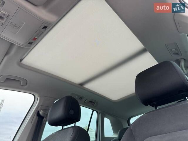 Білий Фольксваген Тігуан, об'ємом двигуна 1.98 л та пробігом 204 тис. км за 24000 $, фото 46 на Automoto.ua