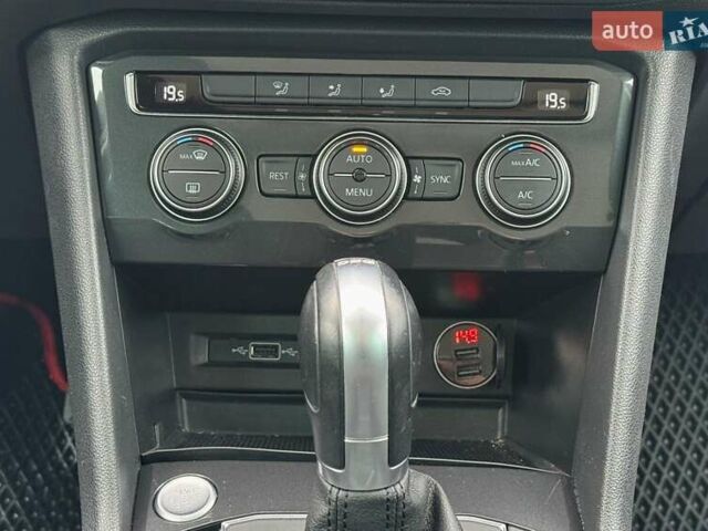 Белый Фольксваген Тигуан, объемом двигателя 1.98 л и пробегом 204 тыс. км за 23000 $, фото 35 на Automoto.ua