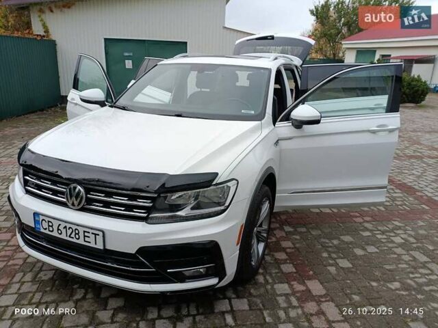 Белый Фольксваген Тигуан, объемом двигателя 1.98 л и пробегом 120 тыс. км за 25000 $, фото 10 на Automoto.ua