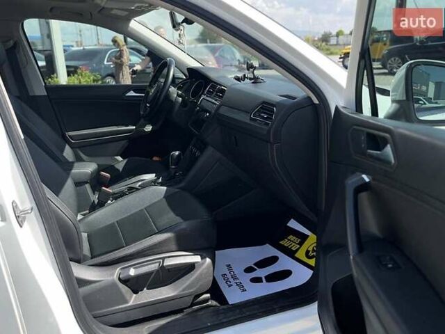 Белый Фольксваген Тигуан, объемом двигателя 1.98 л и пробегом 123 тыс. км за 21800 $, фото 24 на Automoto.ua