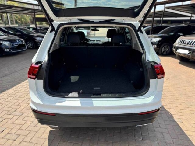 Білий Фольксваген Тігуан, об'ємом двигуна 2 л та пробігом 105 тис. км за 19500 $, фото 8 на Automoto.ua