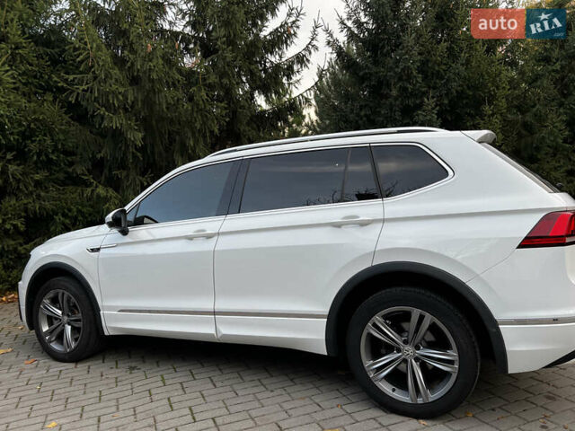 Белый Фольксваген Тигуан, объемом двигателя 1.98 л и пробегом 55 тыс. км за 27999 $, фото 4 на Automoto.ua