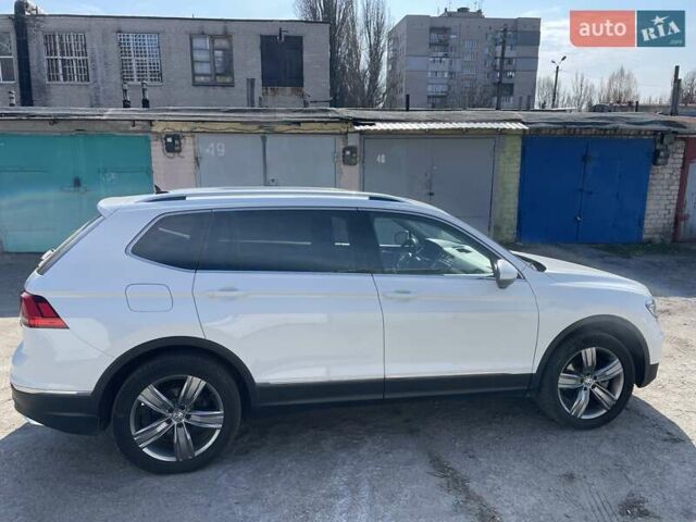 Белый Фольксваген Тигуан, объемом двигателя 1.98 л и пробегом 144 тыс. км за 21900 $, фото 6 на Automoto.ua