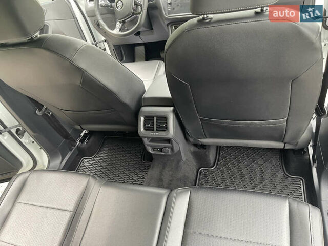 Білий Фольксваген Тігуан, об'ємом двигуна 1.98 л та пробігом 100 тис. км за 20500 $, фото 23 на Automoto.ua