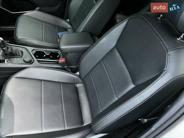 Белый Фольксваген Тигуан, объемом двигателя 1.98 л и пробегом 55 тыс. км за 27999 $, фото 76 на Automoto.ua