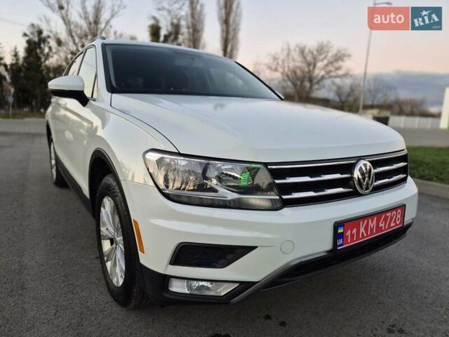Білий Фольксваген Тігуан, об'ємом двигуна 1.98 л та пробігом 90 тис. км за 17800 $, фото 9 на Automoto.ua