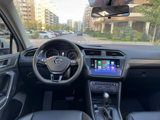 Білий Фольксваген Тігуан, об'ємом двигуна 2 л та пробігом 103 тис. км за 21000 $, фото 20 на Automoto.ua