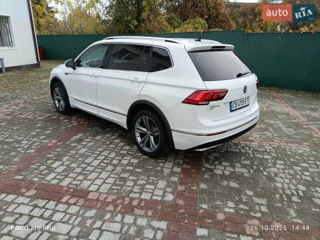 Белый Фольксваген Тигуан, объемом двигателя 1.98 л и пробегом 120 тыс. км за 25000 $, фото 3 на Automoto.ua