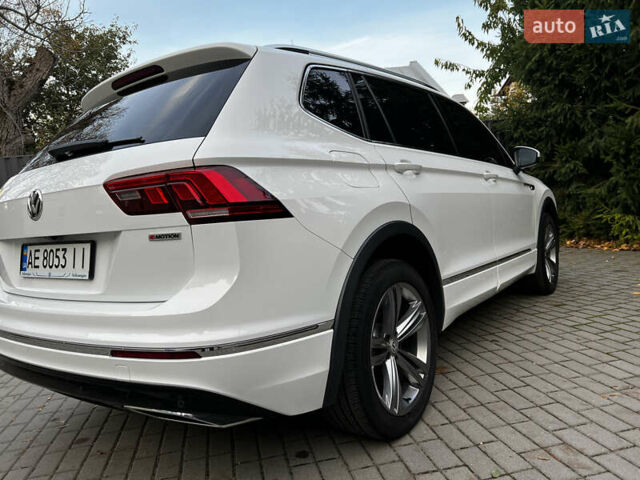 Белый Фольксваген Тигуан, объемом двигателя 1.98 л и пробегом 55 тыс. км за 27999 $, фото 7 на Automoto.ua
