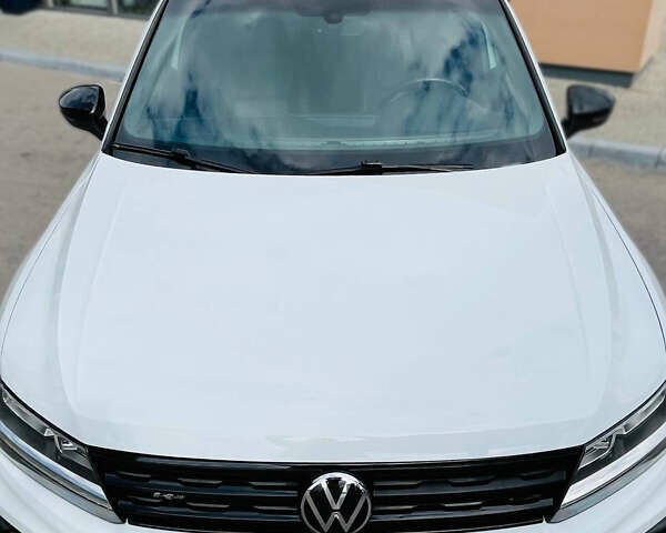 Белый Фольксваген Тигуан, объемом двигателя 1.98 л и пробегом 59 тыс. км за 22000 $, фото 15 на Automoto.ua